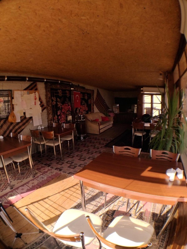 Falcon Cave Suites Main image