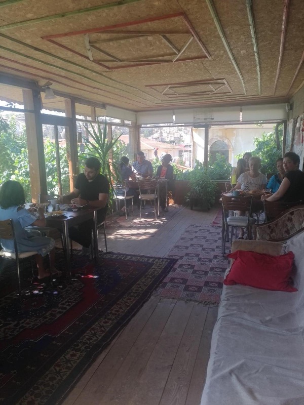 Falcon Cave Suites Main image